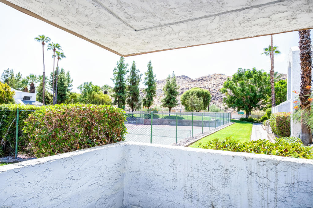 Palm Canyon Villas - Residential