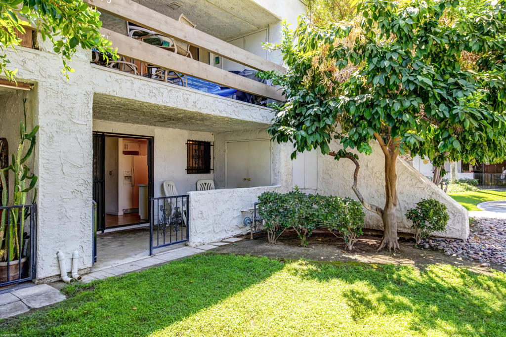 Palm Canyon Villas - Residential