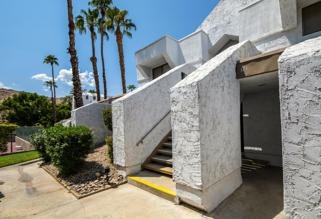 Palm Canyon Villas - Residential