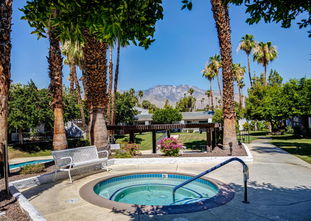 Palm Canyon Villas - Residential