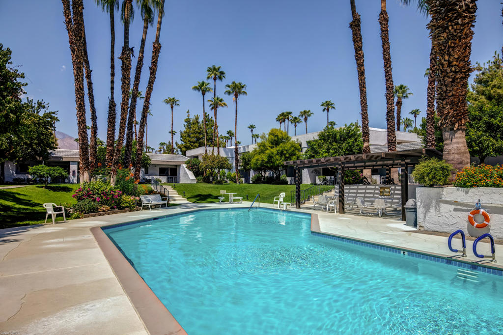 Palm Canyon Villas - Residential