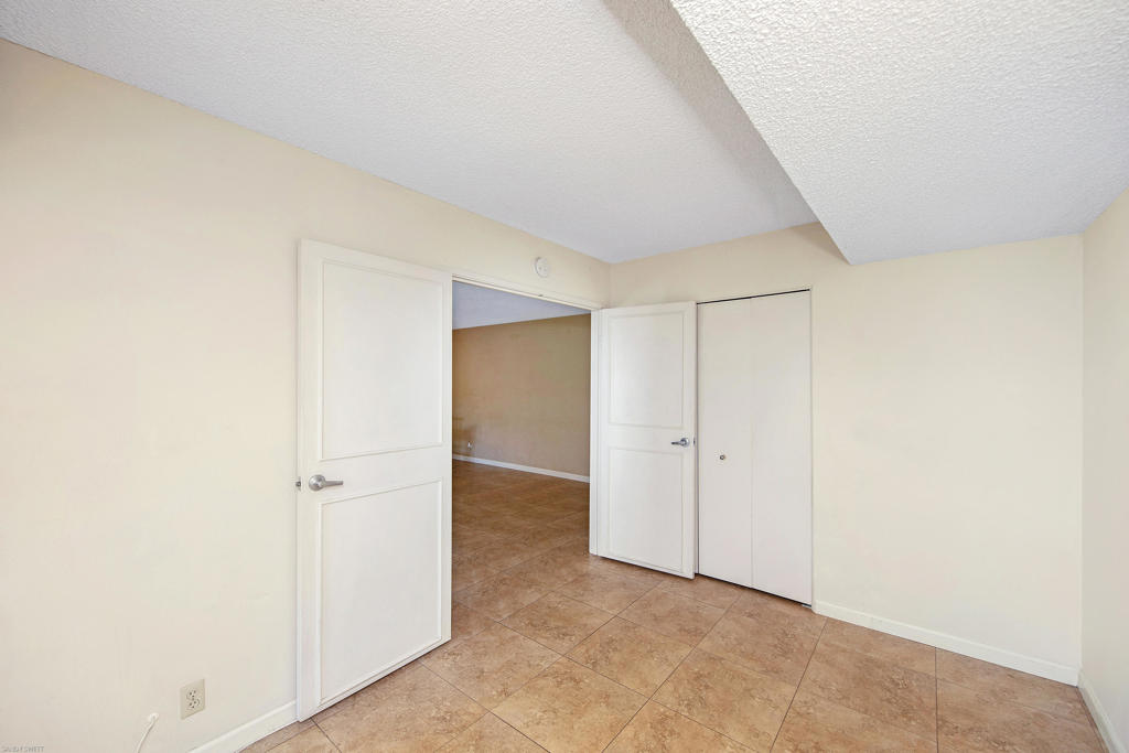 Palm Canyon Villas - Residential