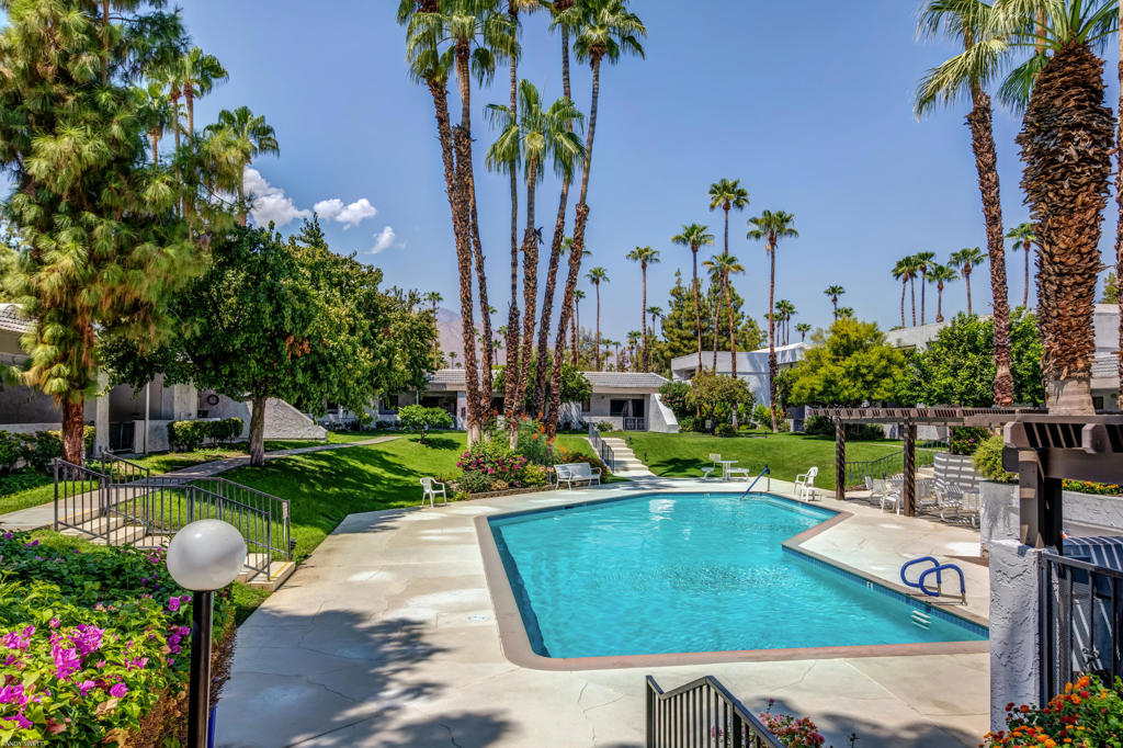 Palm Canyon Villas - Residential