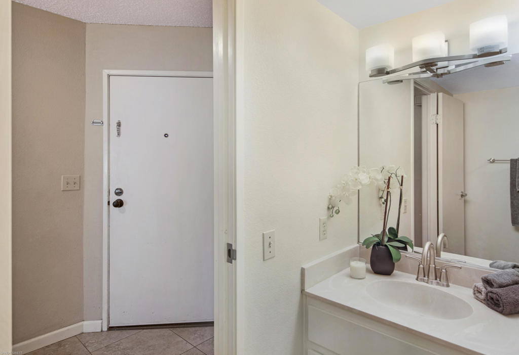 Palm Canyon Villas - Residential