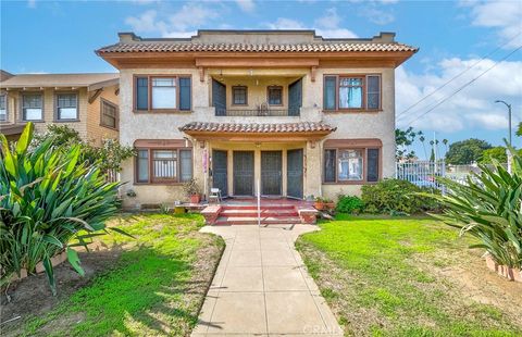 Photo of 1501 S Ardmore Ave, Los Angeles, CA 90006 (MLS # PW26023591)