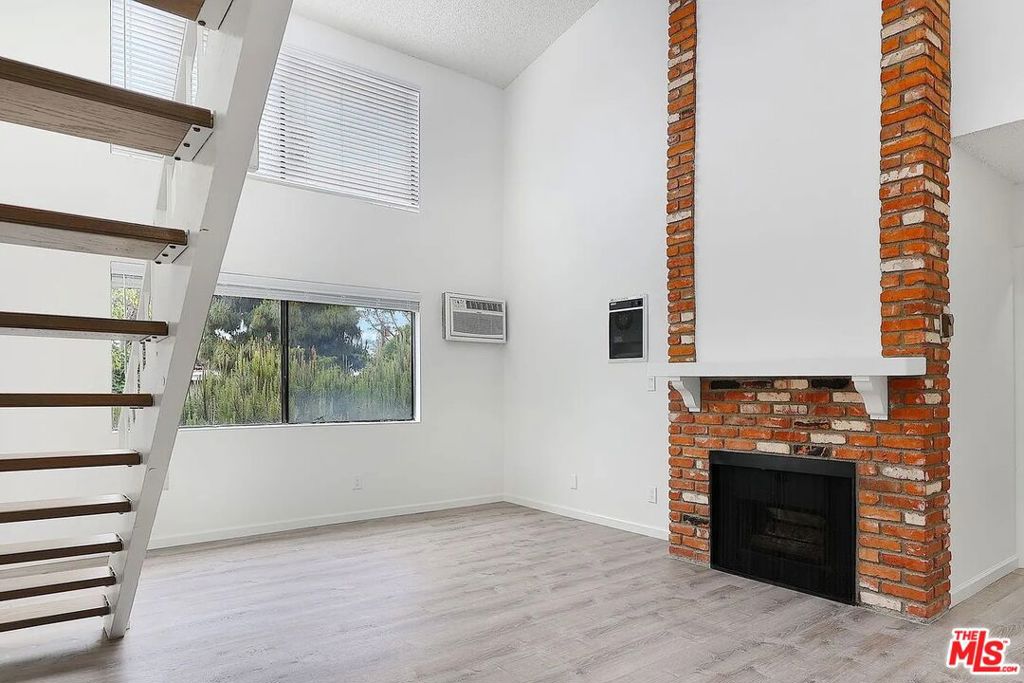 Properties 3 3763 S Bentley Avenue
