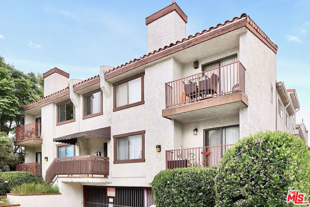 Properties 1 3763 S Bentley Avenue