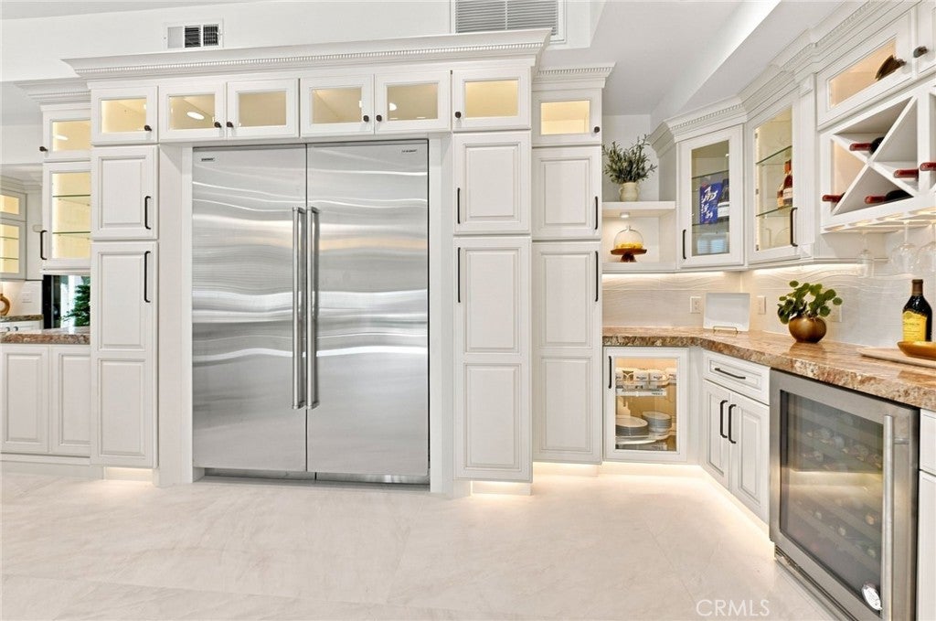 16572 Carousel, Huntington Beach CA 92649 - Photo 19