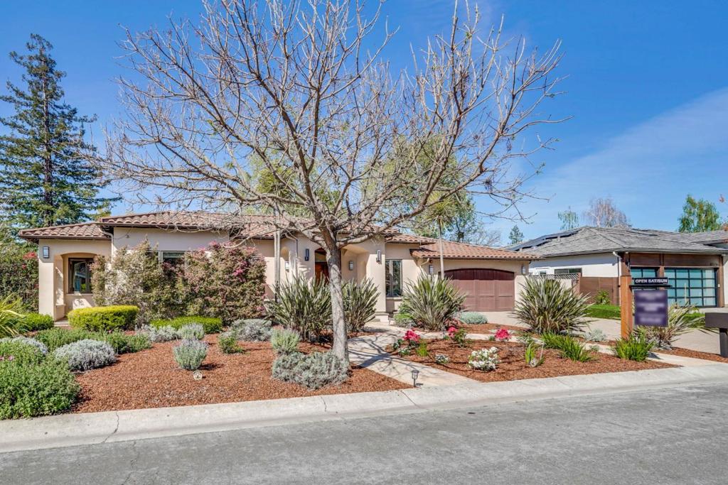1534 Wessex Avenue, Los Altos CA 94024