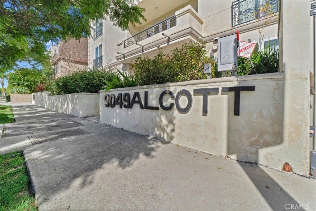 9049 Alcott Street 204, Los Angeles CA 90035