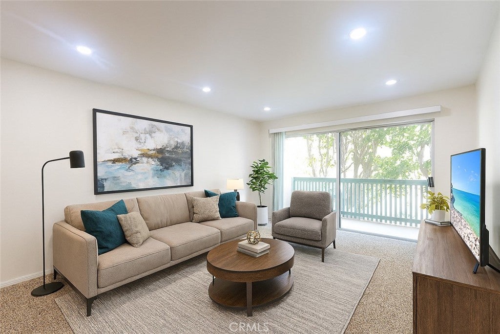 564 N Bellflower Boulevard 218