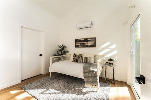 Tiny photo for 16122 San Fernando Mission Boulevard, Granada Hills, CA 91344 (MLS # SR26049518)