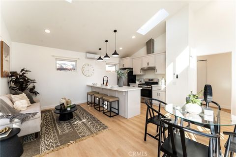 Tiny photo for 16122 San Fernando Mission Boulevard, Granada Hills, CA 91344 (MLS # SR26049518)