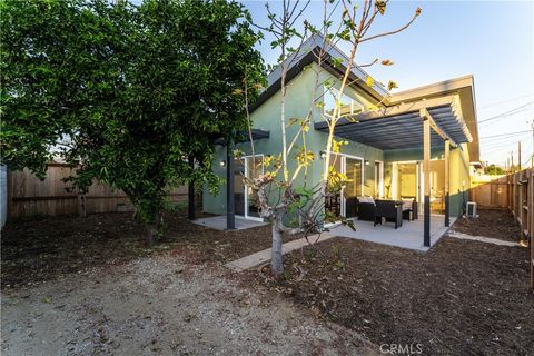 Tiny photo for 16122 San Fernando Mission Boulevard, Granada Hills, CA 91344 (MLS # SR26049518)