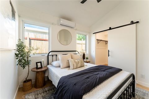 Tiny photo for 16122 San Fernando Mission Boulevard, Granada Hills, CA 91344 (MLS # SR26049518)