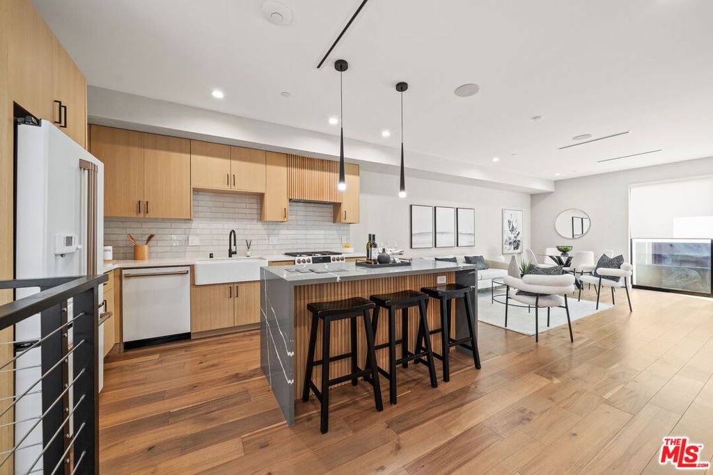 Photo of 1327 N Fuller Avenue #7309, Los Angeles, CA 90046 (MLS # 26683085)