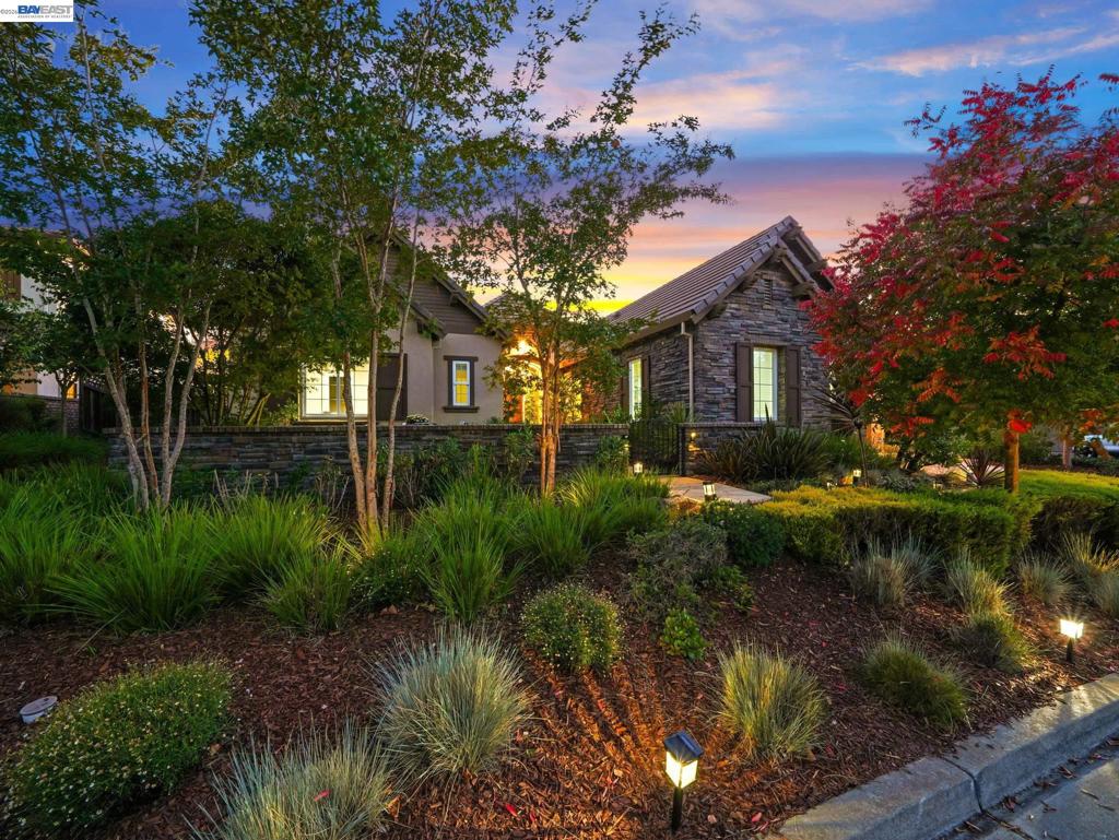 65 Stonebrae Rd