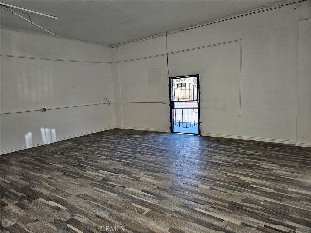 4923 Durfee