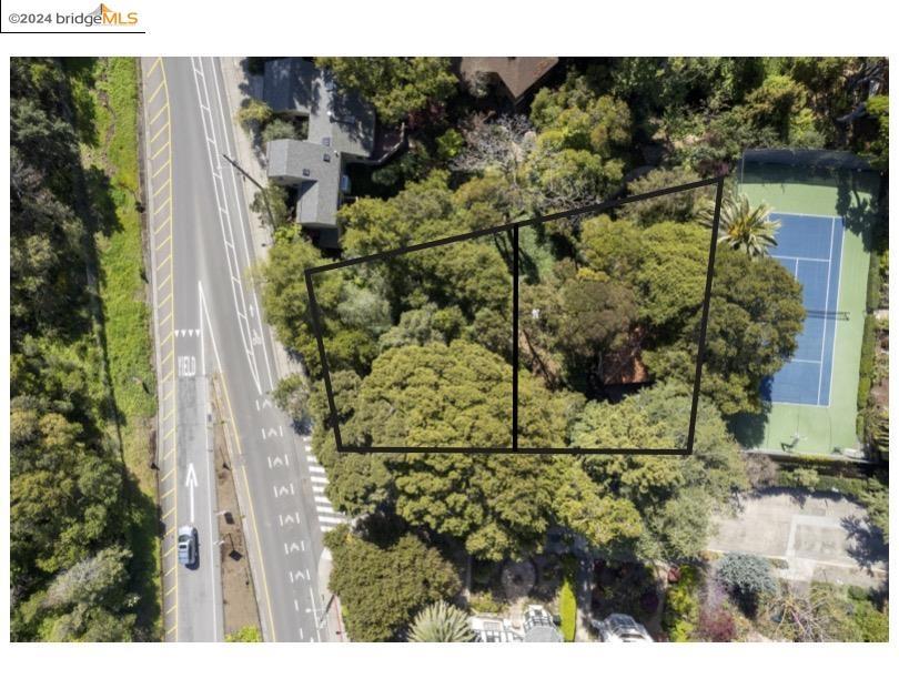 ROCKRIDGE - Land