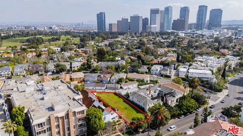 Photo of 1270 S Beverly Glen Boulevard, Los Angeles, CA 90024 (MLS # 26655449)