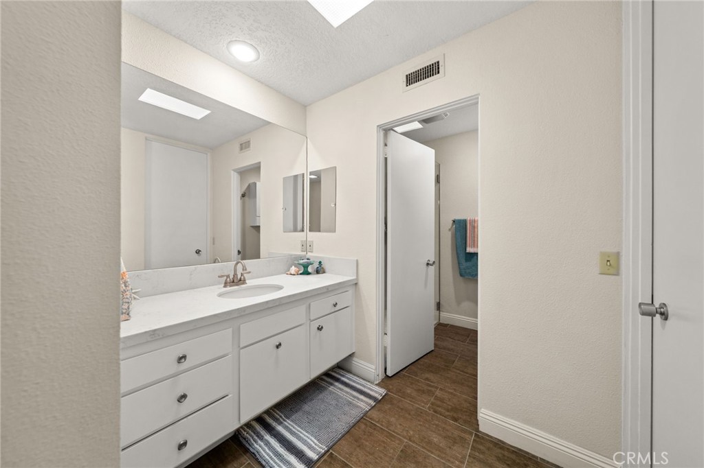 Indian Wells C.C. (32509) - Residential