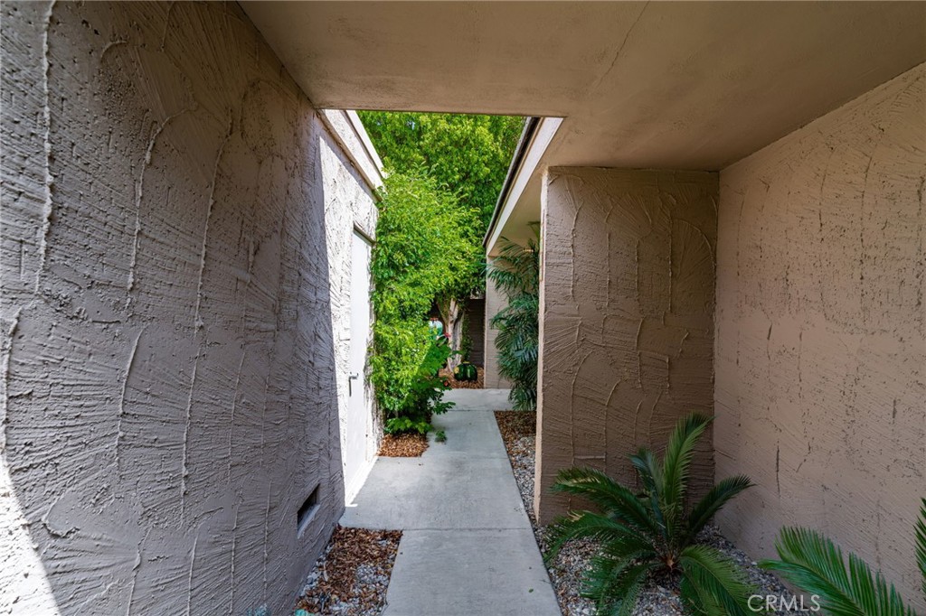 Indian Wells C.C. (32509) - Residential