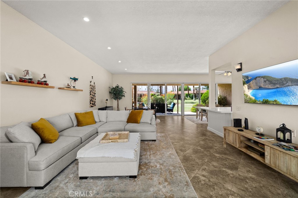 Indian Wells C.C. (32509) - Residential