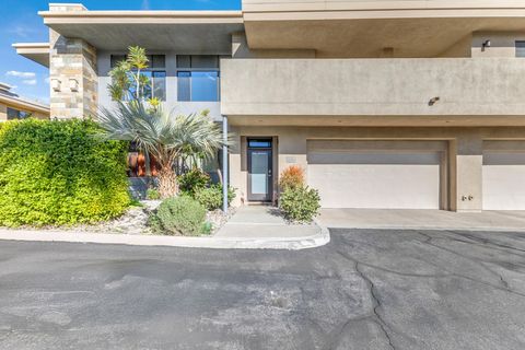 Photo of 900 E Palm Canyon Drive #201, Palm Springs, CA 92264 (MLS # 219139589DA)