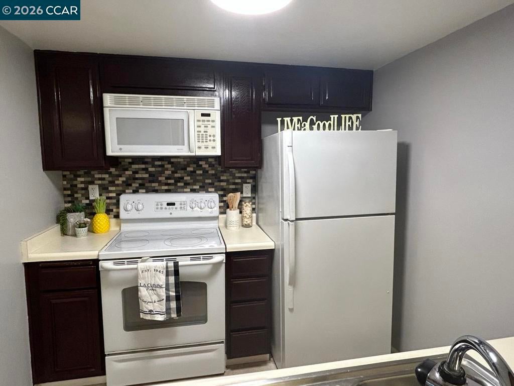 34 Massolo Dr B