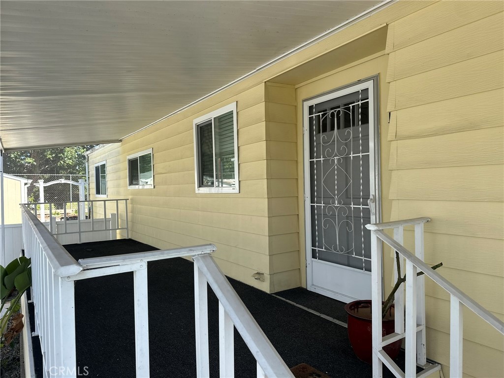 24921 Muirlands 26
