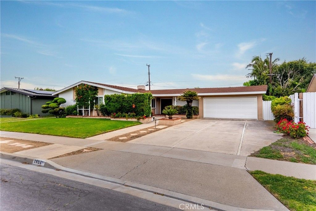 listing image 130725618655517815309