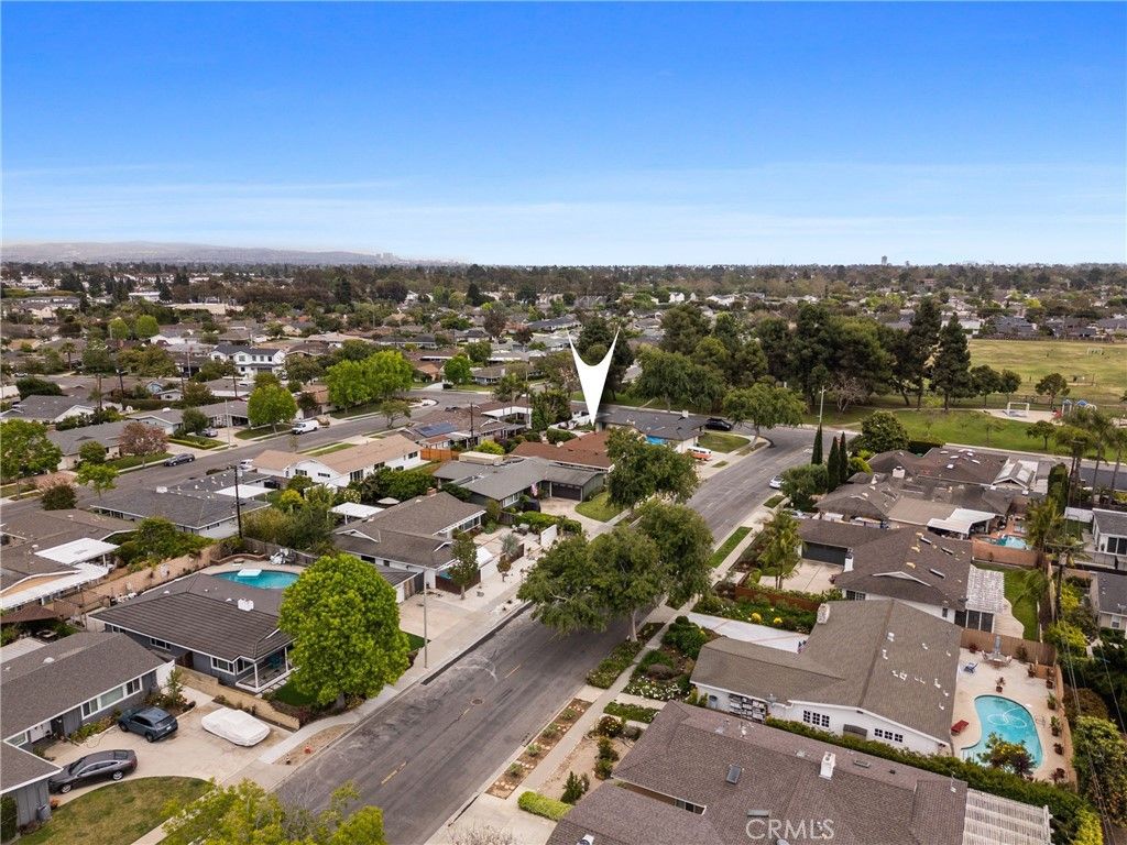 listing image 130723414108487111995