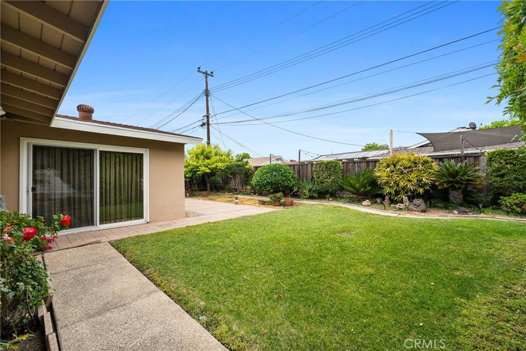 listing image 130727705989226781618