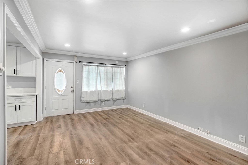 509 La Seda Road