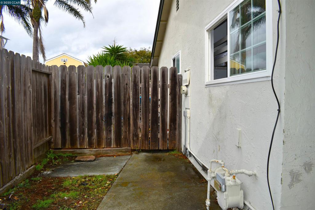 RIVER MEADOWS - Residential