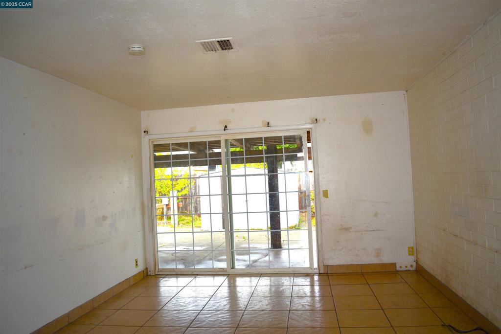 RIVER MEADOWS - Residential