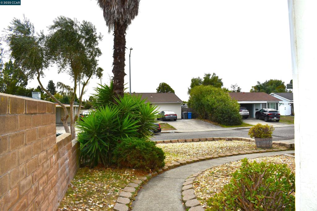 RIVER MEADOWS - Residential