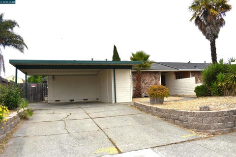 Photo of 130 Kennison Ct. Ct, Vallejo, CA 94589 (MLS # 41116138)