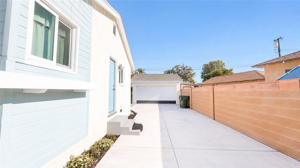 12142 Stanford