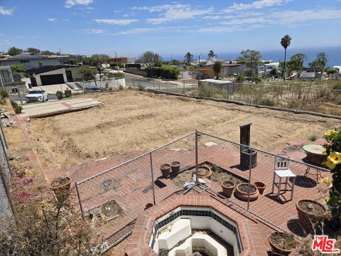 Photo of 3747 Seahorn Drive, Malibu, CA 90265 (MLS # 26952797)