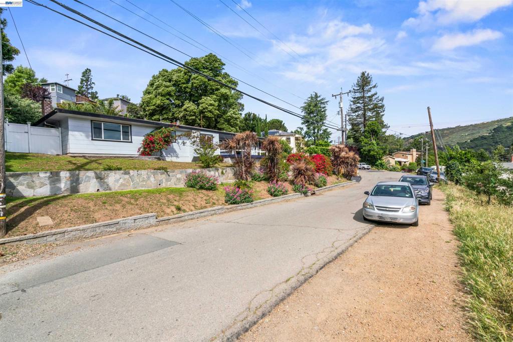 8019 Sterling Dr. Dr, Oakland CA 94605