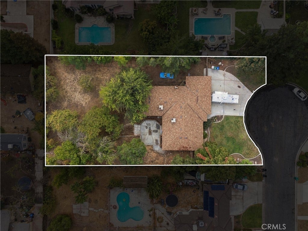 Photo of 1512 Old Stage Street, Bakersfield, CA 93312 (MLS # PW26228812)
