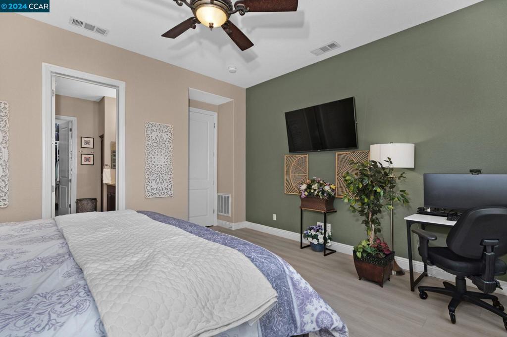 TRILOGY VINEYARDS - Residential