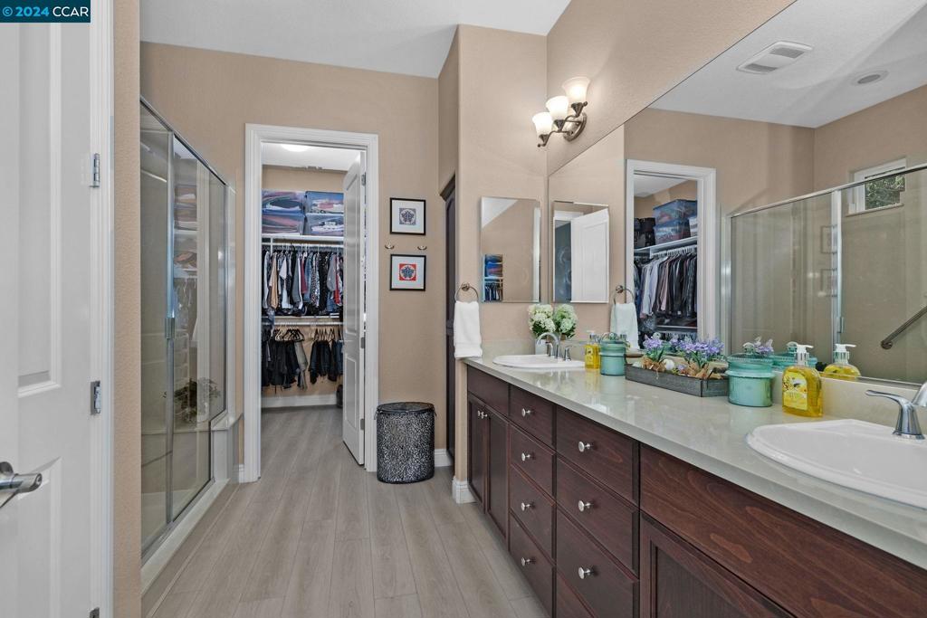 TRILOGY VINEYARDS - Residential