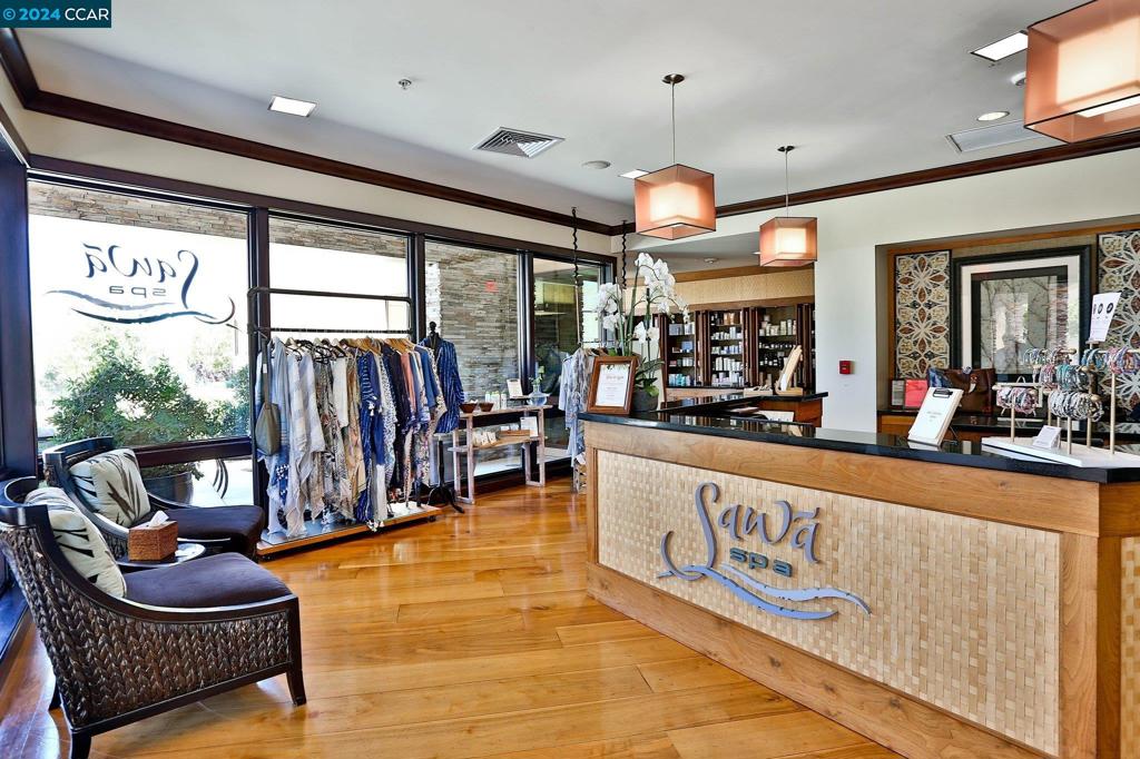 TRILOGY VINEYARDS - Residential