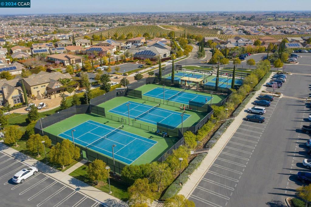 TRILOGY VINEYARDS - Residential