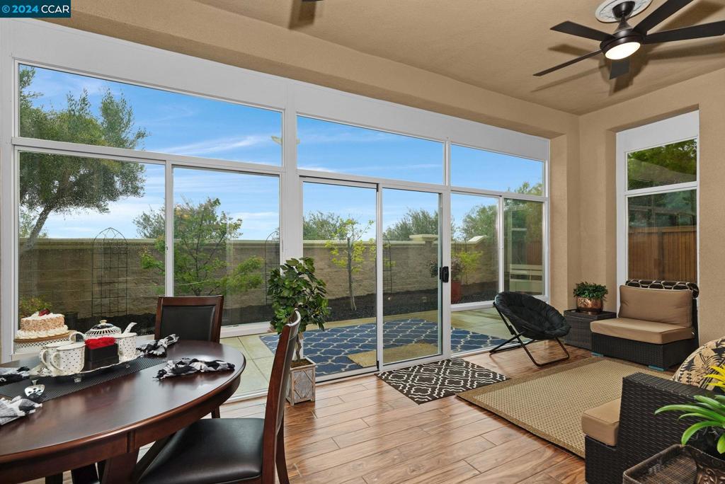 TRILOGY VINEYARDS - Residential