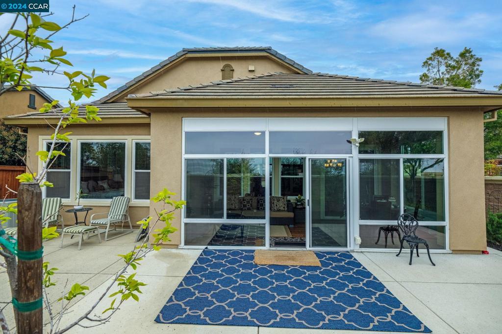 TRILOGY VINEYARDS - Residential