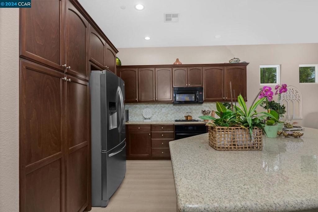 TRILOGY VINEYARDS - Residential