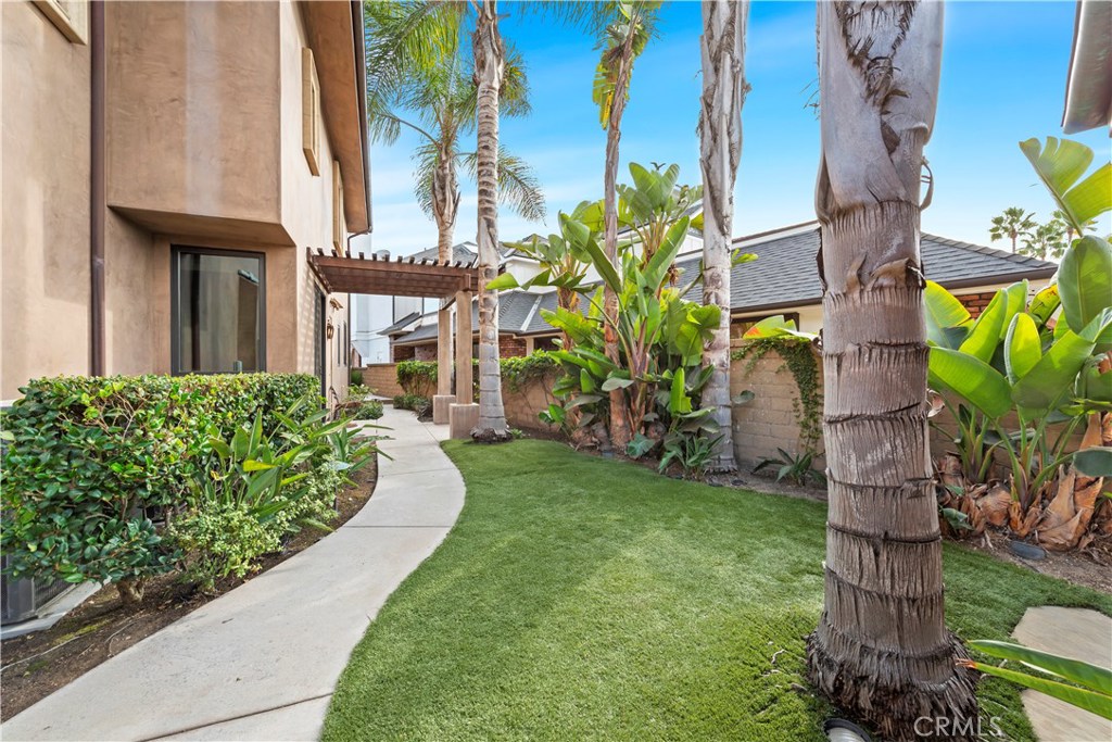 Balboa Coves (BLCV) - Residential Lease